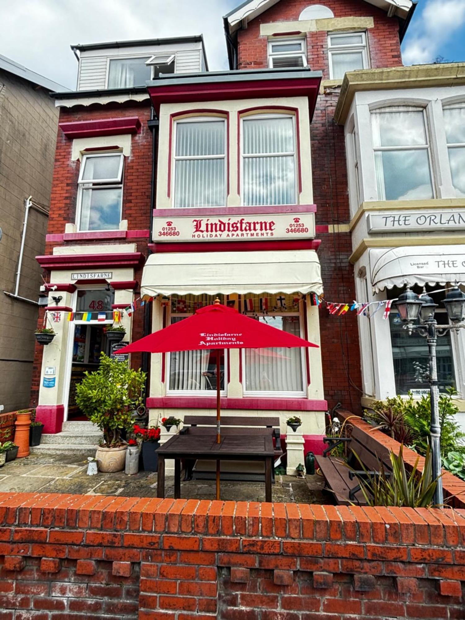 Lindisfarne Holiday Apartments - Families & Couples Only Blackpool Exterior foto